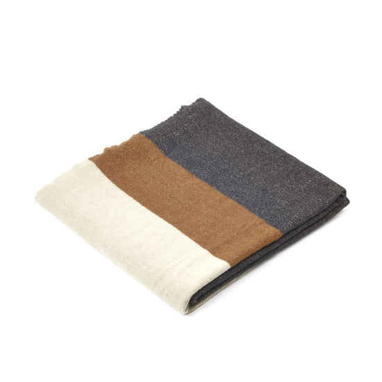 Nash Stripe decorative blanket 260 x 240